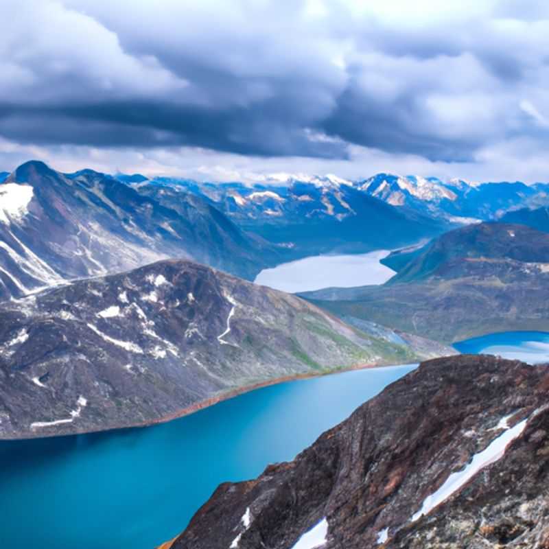 Camping dans le parc national de Jotunheimen sur la crête de Besseggen, Norvège, entre l'été et l'automne